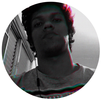 Foto do RIcardo de regata azul